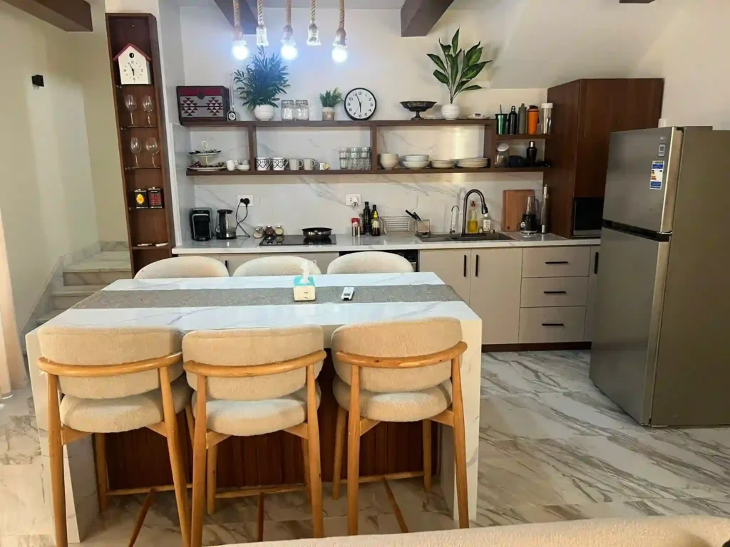كاونتر المطبخ في New Rhodes Twin House داخل Mountain View Ras El Hekma