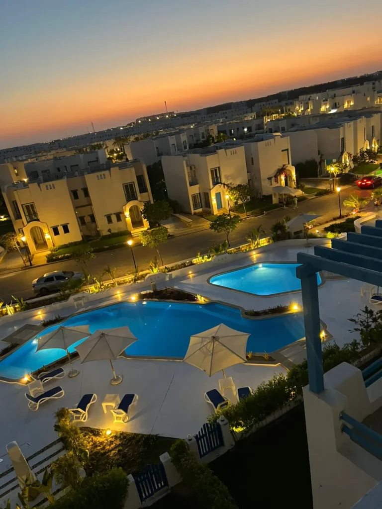 Penthouse Paros pool view in Mountain View Ras El Hekma